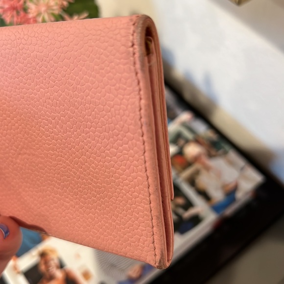 CHANEL VINTAGE CIRCA 1970’s SOFT PINK COIN PURSE - Picture 6 of 7